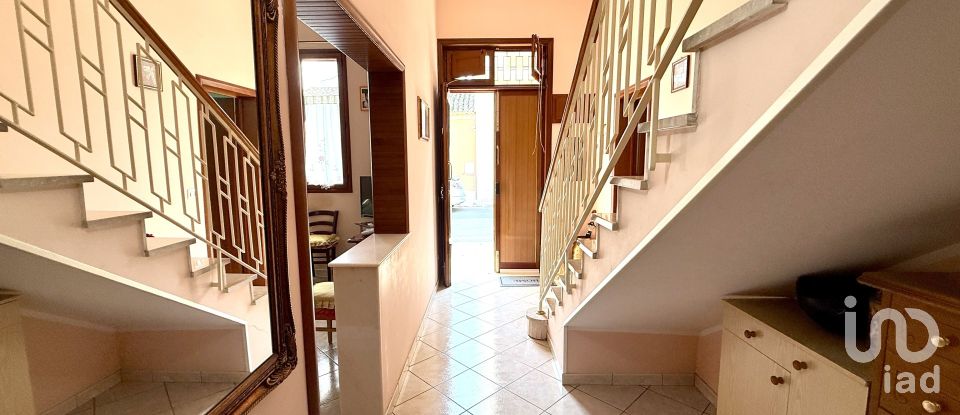 House 3 rooms of 118 m² in Avola (96012)