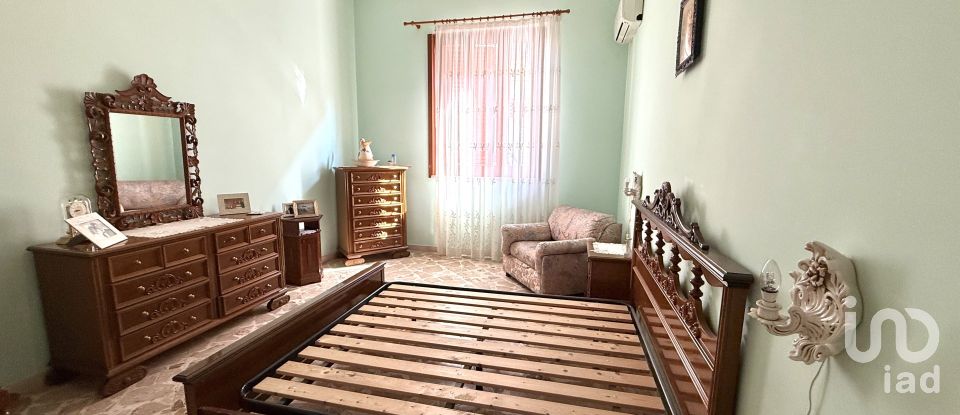 House 3 rooms of 118 m² in Avola (96012)