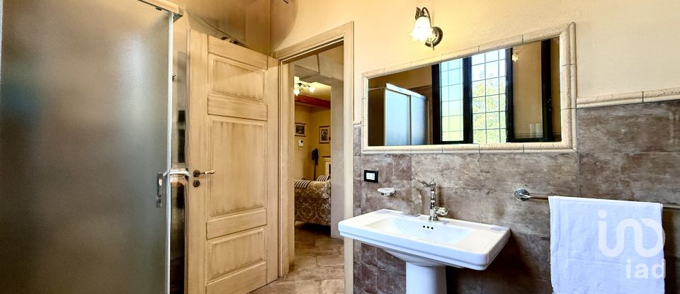 Farm 3 rooms of 249 m² in Avola (96012)