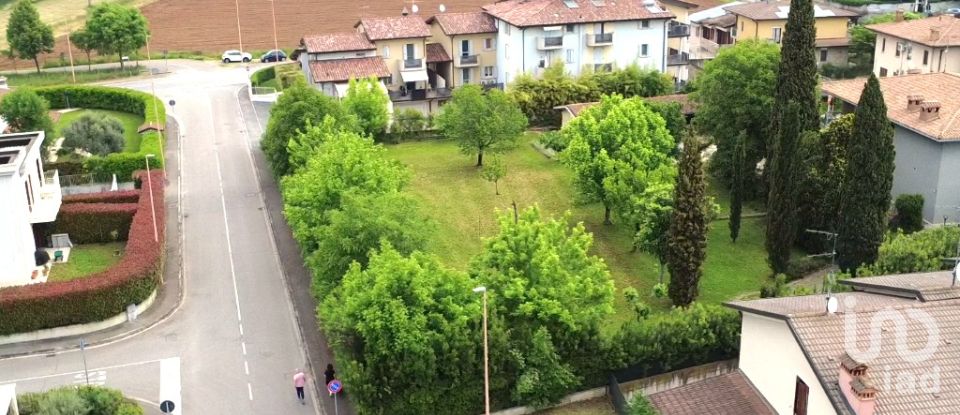 Terreno di 1.500 m² in Montichiari (25018)
