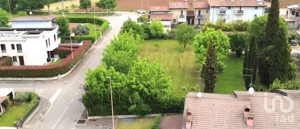 Terreno di 1.500 m² in Montichiari (25018)