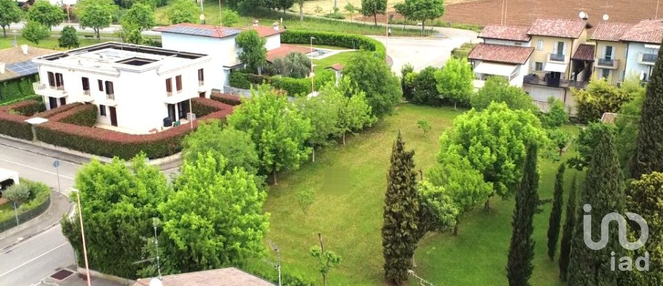Terreno di 1.500 m² in Montichiari (25018)