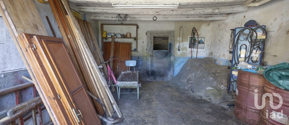 House 3 rooms of 240 m² in Offagna (60020)