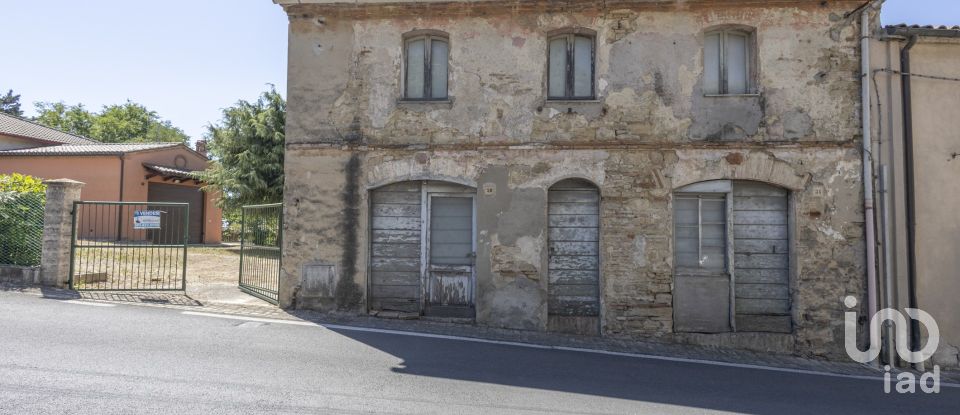 House 3 rooms of 240 m² in Offagna (60020)