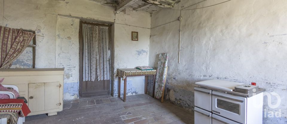 House 3 rooms of 240 m² in Offagna (60020)