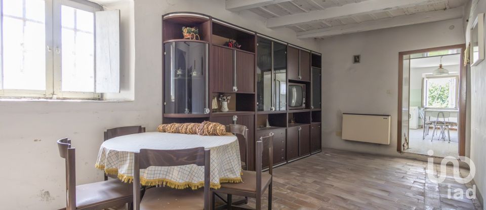 House 3 rooms of 240 m² in Offagna (60020)