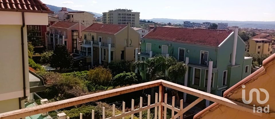 Appartamento 6 locali di 86 m² a Lamezia Terme (88046)