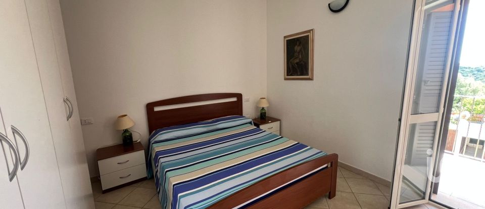 Apartment 6 rooms of 90 m² in Orosei (08028)