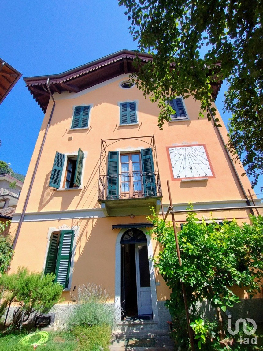 Townhouse 11 rooms of 300 m² in Ghiffa (28823)