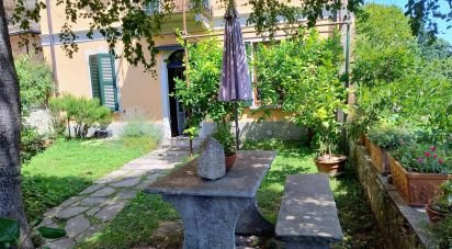 Casa indipendente 11 locali di 300 m² in Ghiffa (28823)