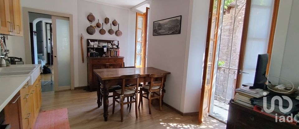 Townhouse 11 rooms of 300 m² in Ghiffa (28823)