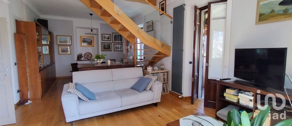 Townhouse 11 rooms of 300 m² in Ghiffa (28823)