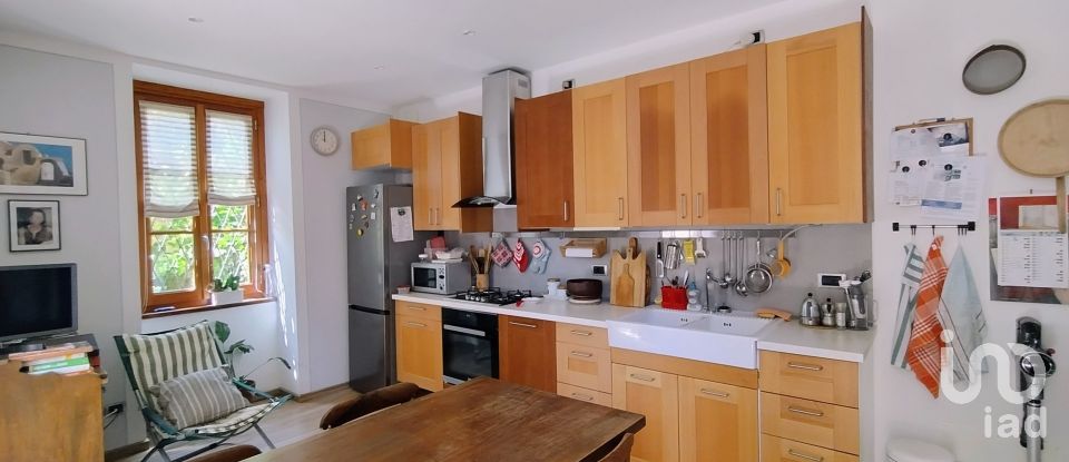 Townhouse 11 rooms of 300 m² in Ghiffa (28823)