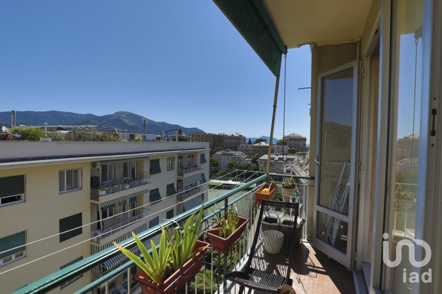 Apartment 7 rooms of 130 m² in Genova (16146)