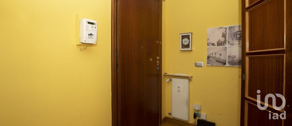 Apartment 7 rooms of 130 m² in Genova (16146)