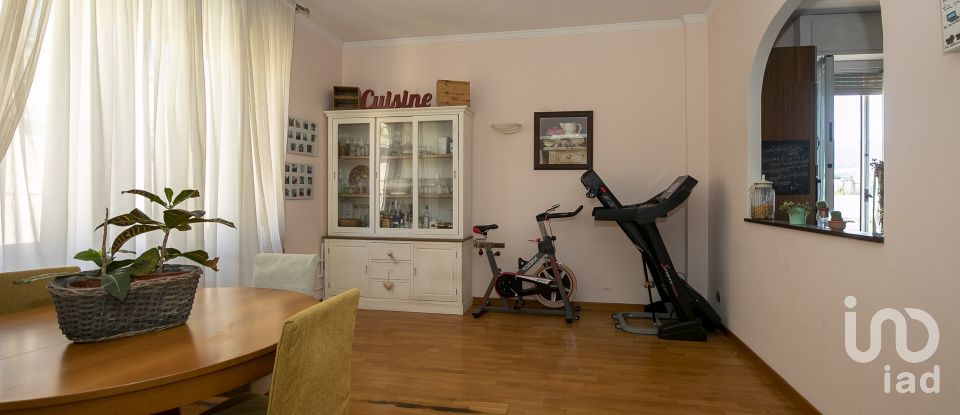 Apartment 7 rooms of 130 m² in Genova (16146)