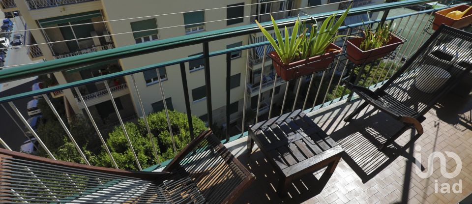 Apartment 7 rooms of 130 m² in Genova (16146)