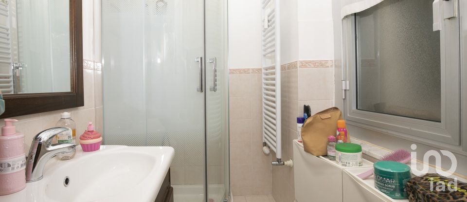 Apartment 7 rooms of 130 m² in Genova (16146)