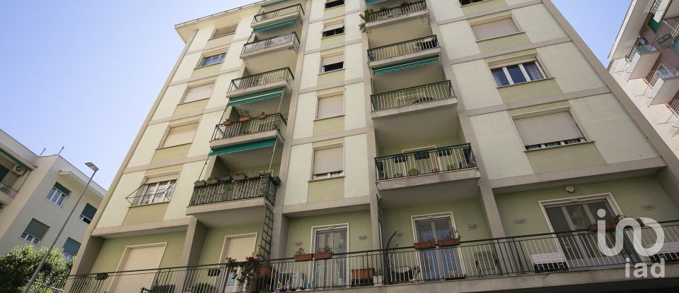 Apartment 7 rooms of 130 m² in Genova (16146)