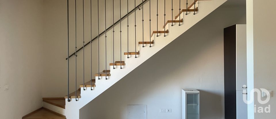 Apartment 0 rooms of 86 m² in Arezzo (52100)