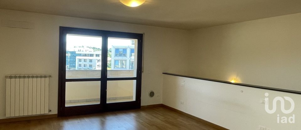 Apartment 0 rooms of 86 m² in Arezzo (52100)