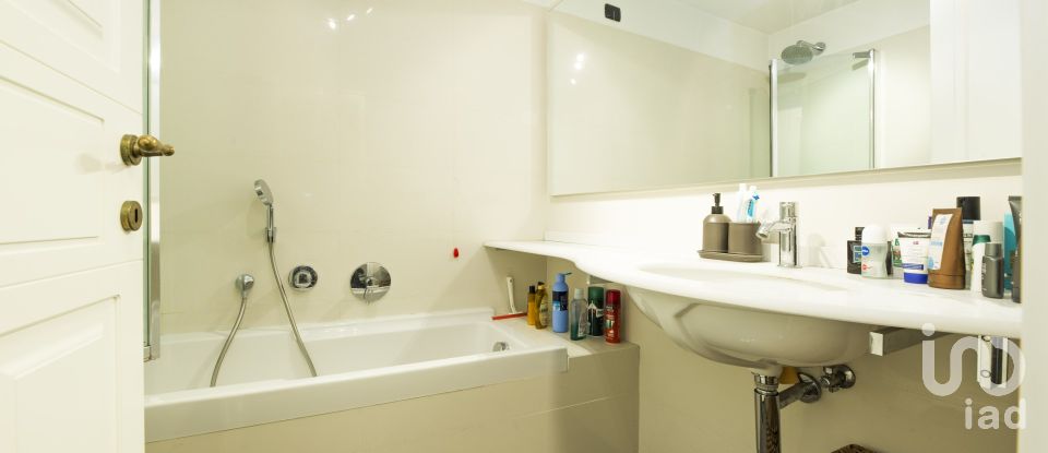 Three-room apartment of 60 m² in Genova (16131)