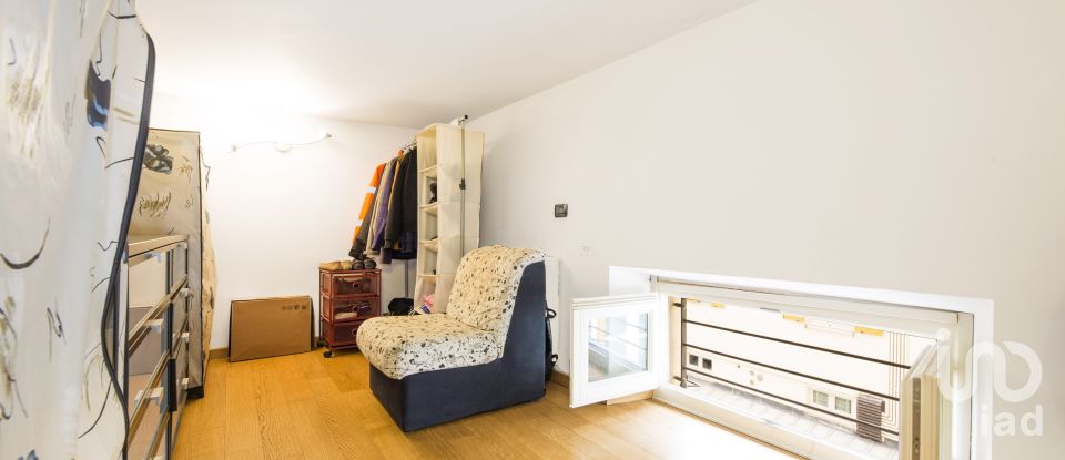 Three-room apartment of 60 m² in Genova (16131)