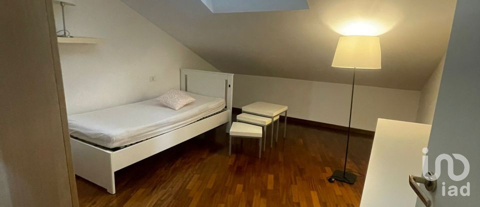 Quadrilocale di 85 m² a Genova (16121)