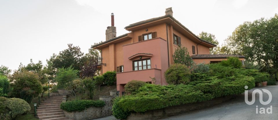 Palazzo / Stabile di 52.000 m² in Canterano (00020)