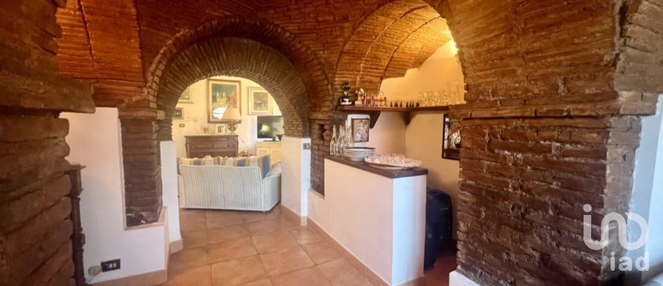 Palazzo / Stabile di 52.000 m² in Canterano (00020)