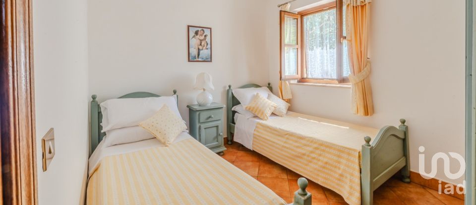 Palazzo / Stabile di 52.000 m² in Canterano (00020)