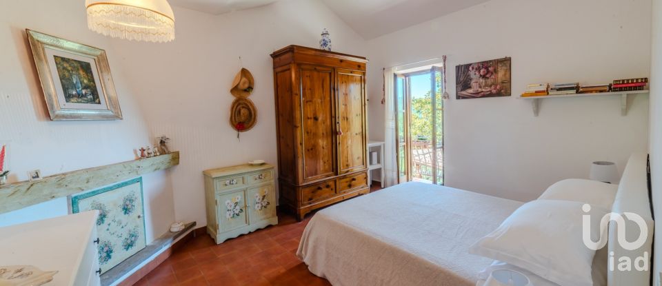 Palazzo / Stabile di 52.000 m² in Canterano (00020)