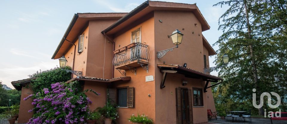 Palazzo / Stabile di 52.000 m² in Canterano (00020)