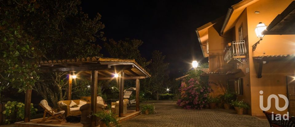 Palazzo / Stabile di 52.000 m² in Canterano (00020)