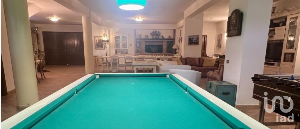 Palazzo / Stabile di 52.000 m² in Canterano (00020)