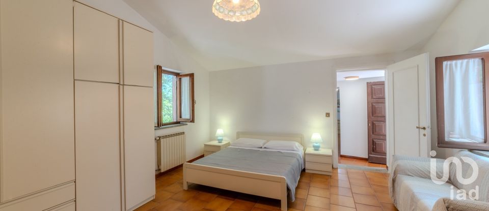 Palazzo / Stabile di 52.000 m² in Canterano (00020)