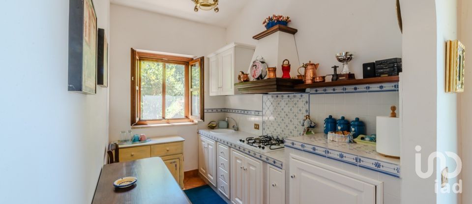 Palazzo / Stabile di 52.000 m² in Canterano (00020)