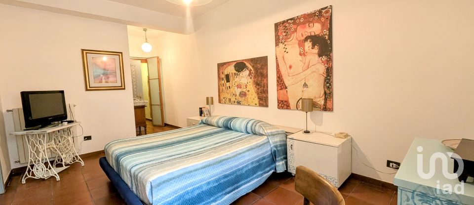 Casale 10 locali di 270 m² in Sulmona (67039)