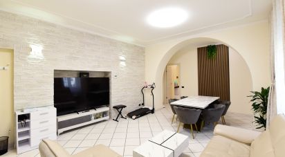 Apartment 6 rooms of 177 m² in Casnate con Bernate (22070)