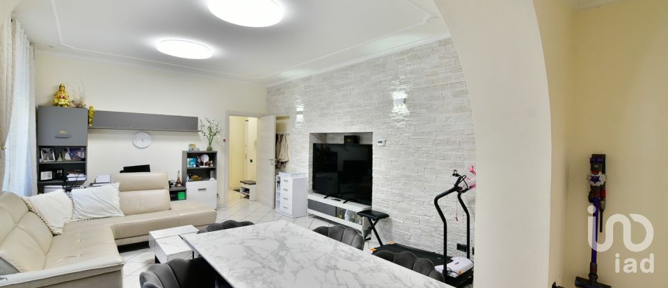 Appartamento 6 locali di 177 m² a Casnate con Bernate (22070)