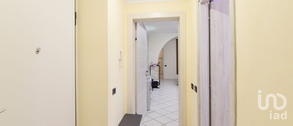 Appartamento 6 locali di 177 m² a Casnate con Bernate (22070)