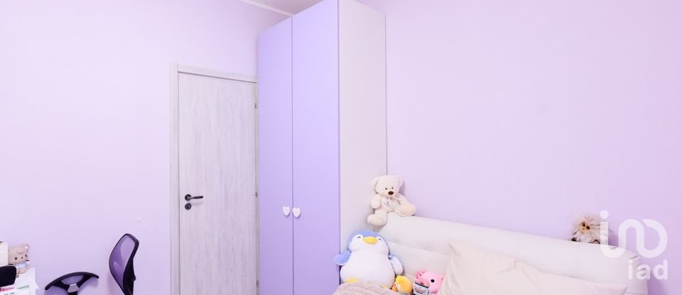 Appartamento 6 locali di 177 m² a Casnate con Bernate (22070)