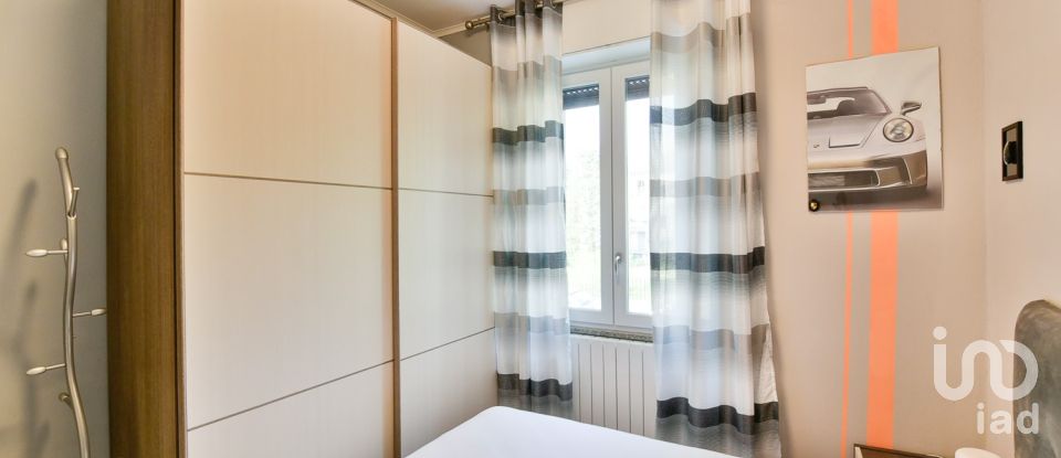 Appartamento 6 locali di 177 m² a Casnate con Bernate (22070)