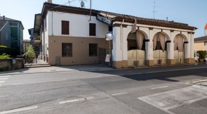 Pizzeria di 200 m² in Bassano Bresciano (25020)