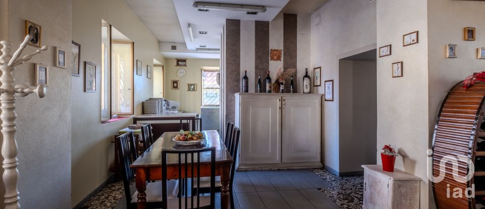 Pizzeria di 200 m² in Bassano Bresciano (25020)