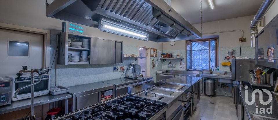 Pizzeria di 200 m² in Bassano Bresciano (25020)