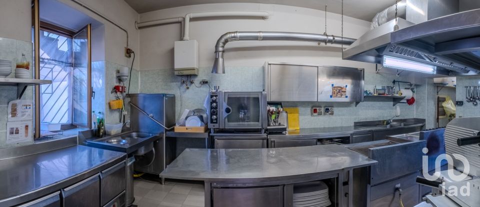 Pizzeria di 200 m² in Bassano Bresciano (25020)