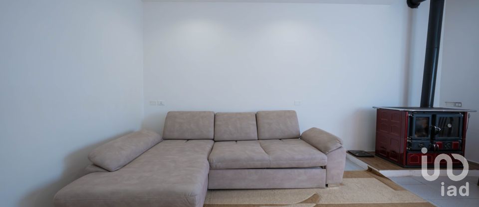 House 4 rooms of 121 m² in Argenta (44010)