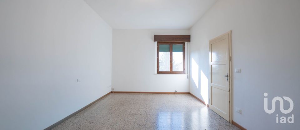 House 4 rooms of 121 m² in Argenta (44010)