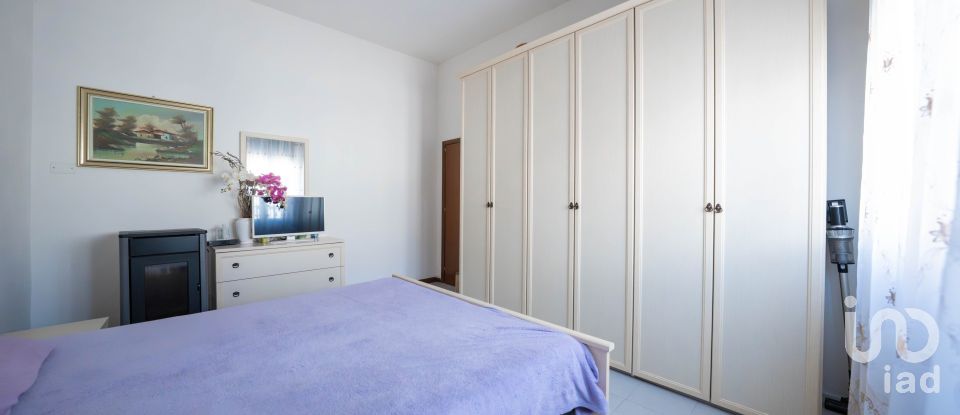 House 4 rooms of 121 m² in Argenta (44010)